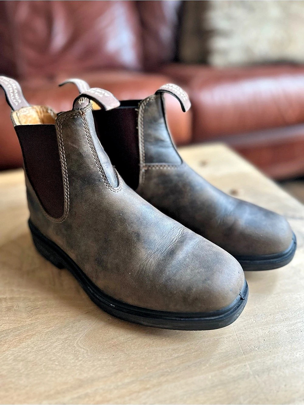 Blundstone Chisel Toe Boots in Rustic Brown